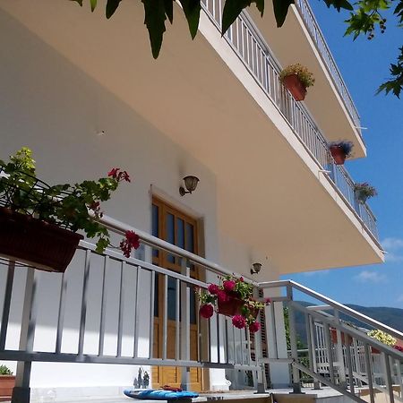 St Paul And Peter'S House Apartamento Asprovalta Exterior foto