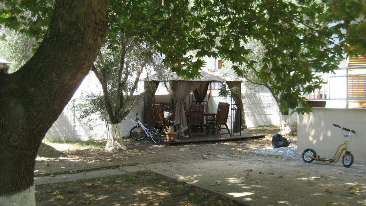 St Paul And Peter'S House Apartamento Asprovalta Exterior foto